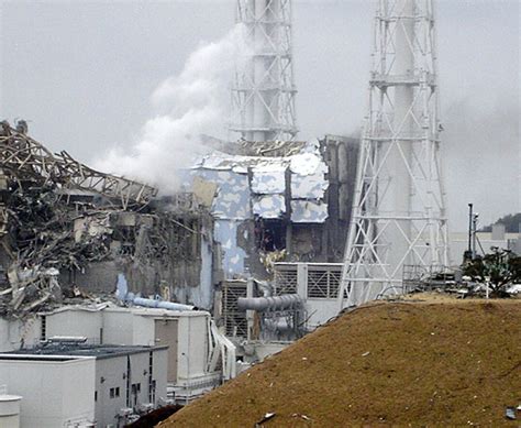 Japan Says 2nd Reactor May Have Ruptured With Radioactive Release - The ...