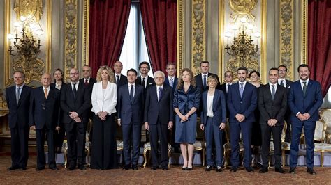 Les visages du nouveau gouvernement italien: 18 ministres, 5 femmes et 6 indépendants