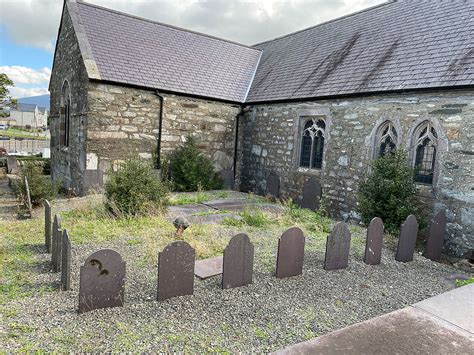 Recording cemeteries - Llanllyfni | Gwynedd Family History Society