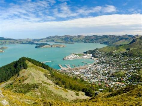 Best Christchurch Tours & Vacations 2024/2025 | Intrepid Travel US