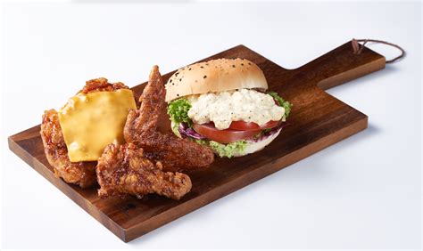 4Fingers Singapore’s New Bonanza Platter Has Hearty Mains And Much More Made For Chicken Lovers