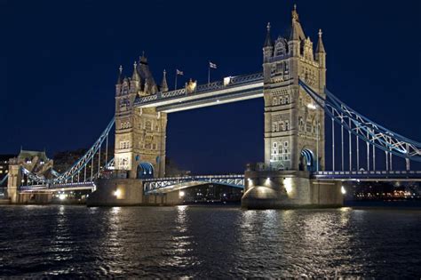 Tower Bridge London At Night - Testimony to History | Shutterbug