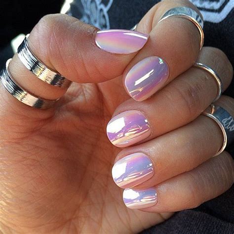 EstiloDF » Nail Trend: ¡tus uñas ahora son tornasol!