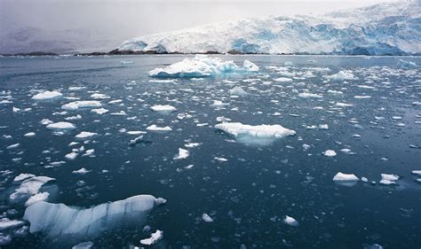 Unprecedented Lack of Refreeze Across Arctic as Ice Continues to Melt