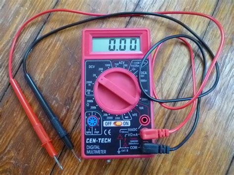 Measuring Voltage with a Multimeter | Chibitronics