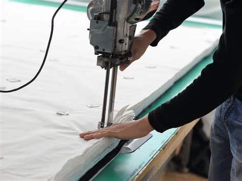 22 Best Fabric Cutting Machine Reviews 2022 (Recommended)