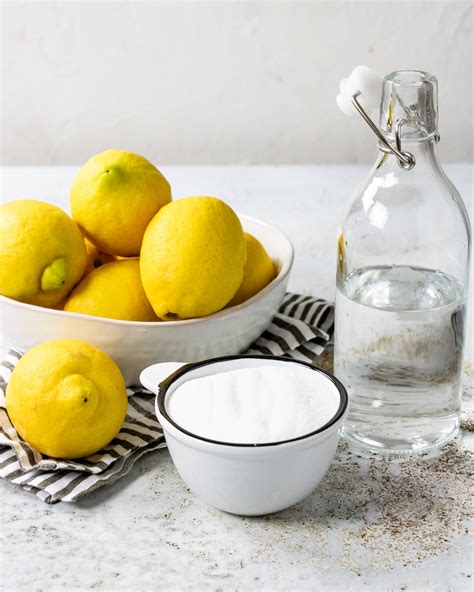 Perfect Fresh Lemonade | 3 Simple Ingredients | Mom's Dinner