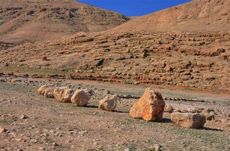 12 stones of the Jordan | Memorial stones, Stone, 12 stones