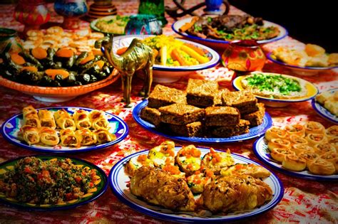 Arab Cuisine | Plates of Dubai (Arabic Food) | International gastronomy | Pinterest | Arabic ...