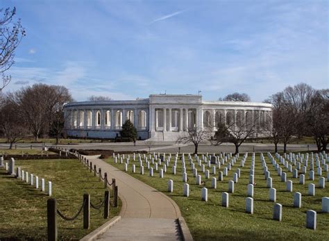 Abraham Lincoln National Cemetery