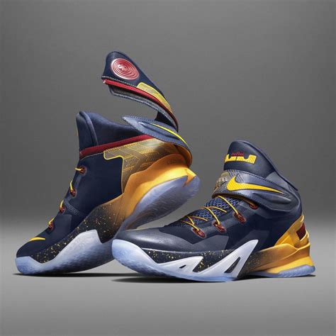 Matthew Walzer & Tobie Hatfield Connect for the Nike Zoom Soldier 8 ...