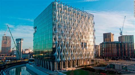 The new US embassy in London is a $1 billion glas cube - CNN