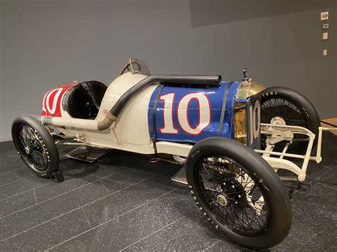 Legends of Speed (Iconic racecars) Exhibit at Phoenix Museum | O-T Lounge