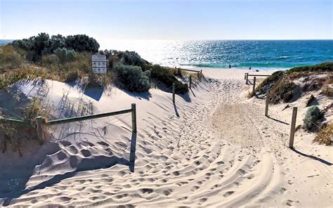 Swanbourne Beach / Western Australia / Australia // World Beach Guide