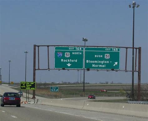 The overhead signs on the C/D lanes on SB I-55.