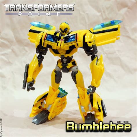 Opelouis's Toys Collection: Transformers Prime Bumblebee. (First Edition)