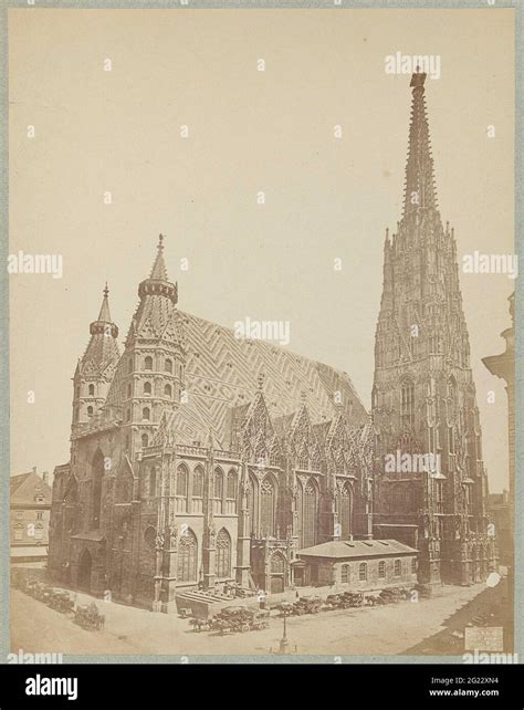 View of the Stephansdom in Vienna Stock Photo - Alamy