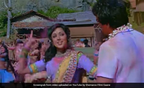 Holi 2023: 5 Classic Bollywood Scenes, From Sholay To Ram Leela ...