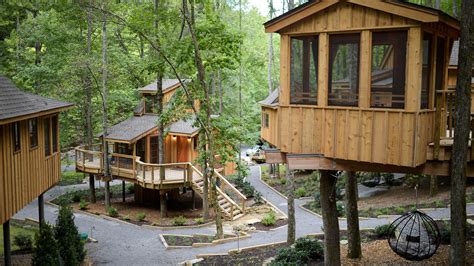 Treehouse Grove in Gatlinburg lets guests rent a luxury treehouses