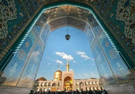 safe and tourist travel in Iran - visit DIY - Shrine of Imam Reza