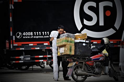 Chinese Delivery Giant SF Express Wants to Feed Your Company, Literally - PingWest