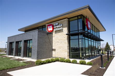 UW Credit Union planning Oconomowoc branch