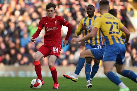 Liverpool fans applaud 'tremendous' Conor Bradley performance