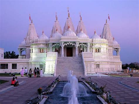 BAPS Shri Swaminarayan Mandir, Boston (2024) - Images, Timings | Holidify