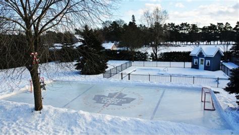 7 Steps for the Perfect Backyard Skating Rink - quinju.com