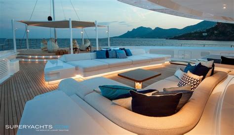 Luxury Tropical Island Yacht Concept : A Private Paradise | Freshome.com | Yacht interior design ...