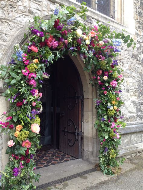 Archway density | Iglesias boda, Decoracion iglesia boda, Decoracion de iglesia