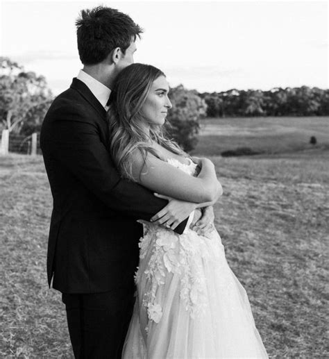 Mitch Marsh is now married to Greta Mack (Pics)