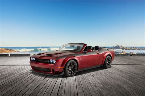 Dodge Drops the Top on the 2022 and 2023 Challenger | Edmunds