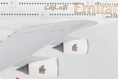 ScaleModelStore.com :: Skymarks 1:200 - SKR698 - Emirates Airbus A380-800