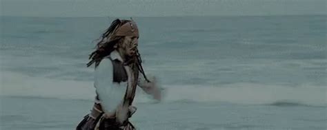 Run Jacksparrow GIF - Run Jacksparrow - Discover & Share GIFs