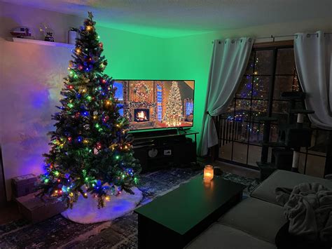 My cozy Christmas living room : r/CozyPlaces