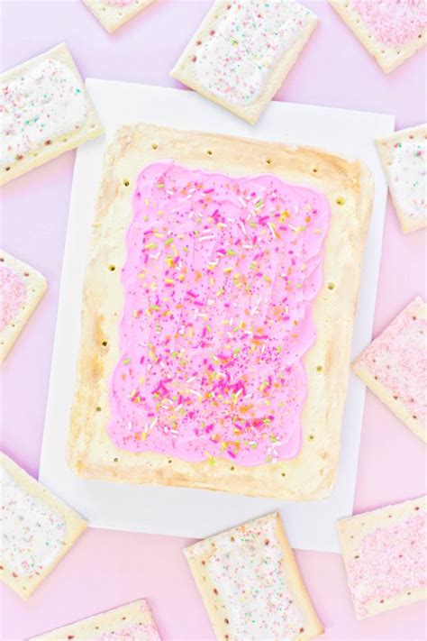 DIY Giant Pop Tart Cake - Studio DIY