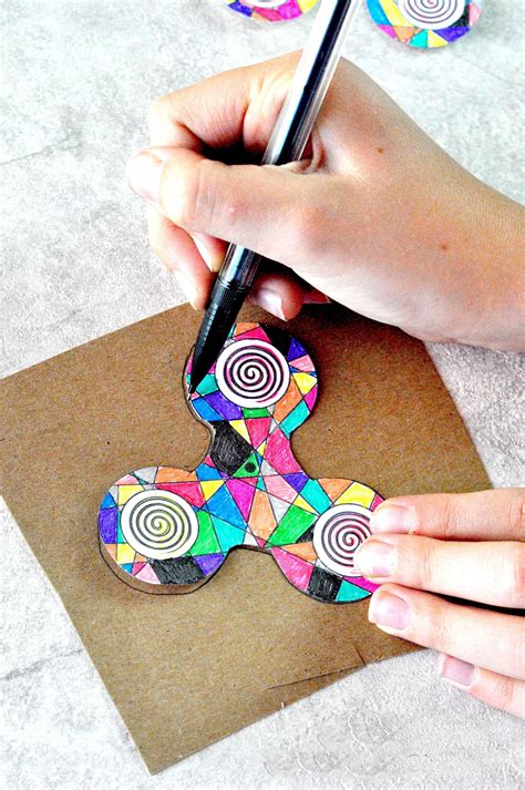 DIY Fidget Spinner {Coloring Edition} - Ministering Printables