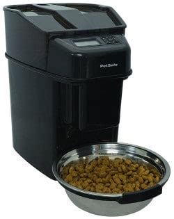 The Best Automatic Cat Food Dispensers in 2021 | Pet Territory