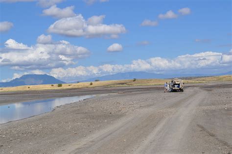 KENYA CAMPERS: LAKE MAGADI