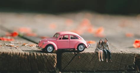 This Wedding Photographer Turns You Into a Miniature Person | PetaPixel