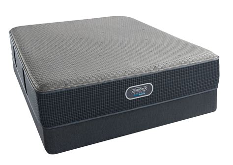 Simmons Beautyrest Silver Hybrid Lakeside Harbor Luxury Firm - Mattress Reviews | GoodBed.com