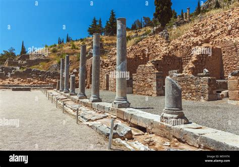 Spartan colonnade - Delphi - Greece Stock Photo - Alamy