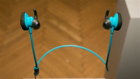 Bose SoundSport Wireless (pictures) - CNET