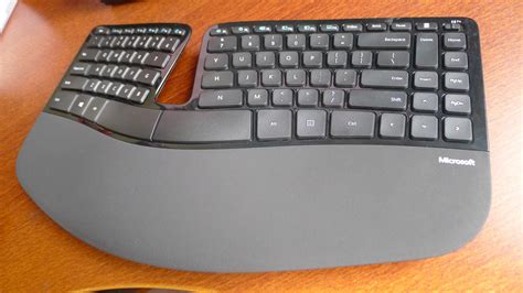 Hands on: Microsoft Sculpt Ergonomic Desktop - Techgoondu Techgoondu