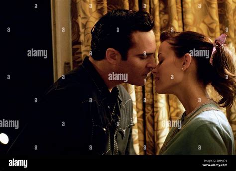 JOAQUIN PHOENIX, REESE WITHERSPOON, WALK THE LINE, 2005 Stock Photo - Alamy