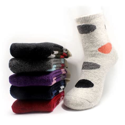 2016 Brand New Women's Wool Socks Super Thick and Warm Thermal Wool Socks Warm Crew Cushion Wool ...