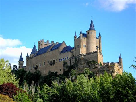 The 10 Most Beautiful Castles In Spain