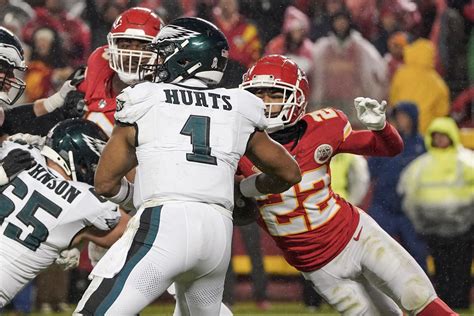 Eagles vs. Chiefs: Instant analysis of 21-17 win in Week 11 on MNF