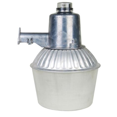 Utilitech 1-Head 100-Watt Gray Metal Halide Dusk-to-Dawn Flood Light in the Dusk-to-Dawn Flood ...